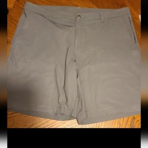Lululemon guys shorts